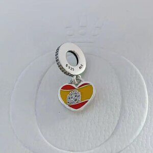 Pandora Spain Flag pendant